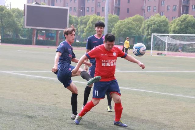 男篮亚运失利，郭士强坚守岗位引发热议